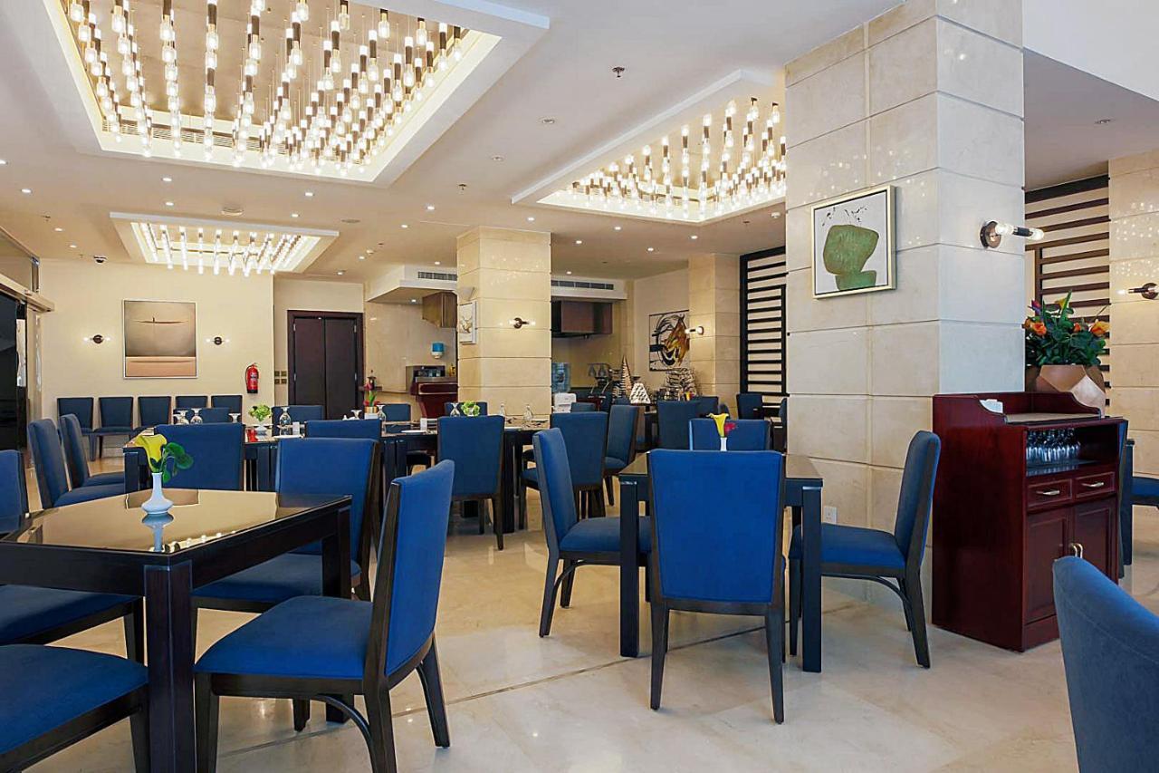 The Proud Hotel Khobar Buitenkant foto