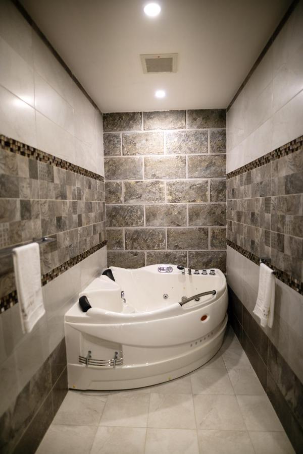 The Proud Hotel Khobar Buitenkant foto