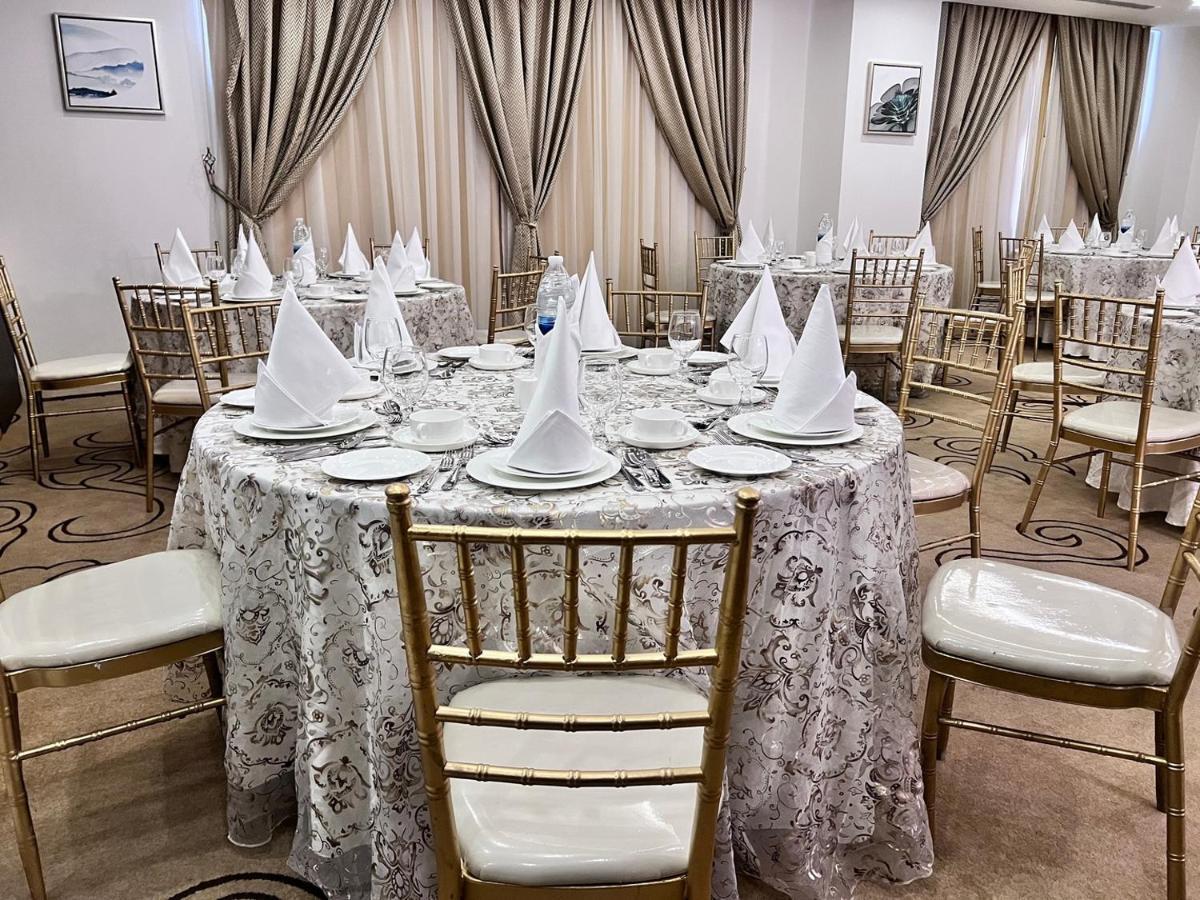 The Proud Hotel Khobar Buitenkant foto